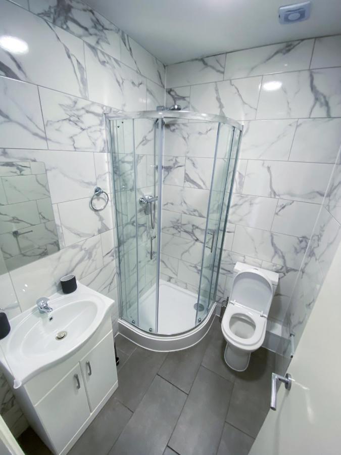 Stylish 1 Bedroom Flat In Wood Green London Exteriör bild